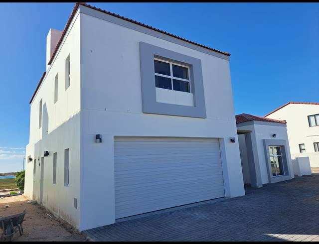 3 BEDROOM HOUSE FOR SALE IN PORT OWEN